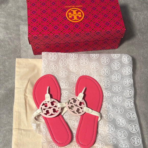 NEW Tory Burch Sandals - Picture 1 of 6